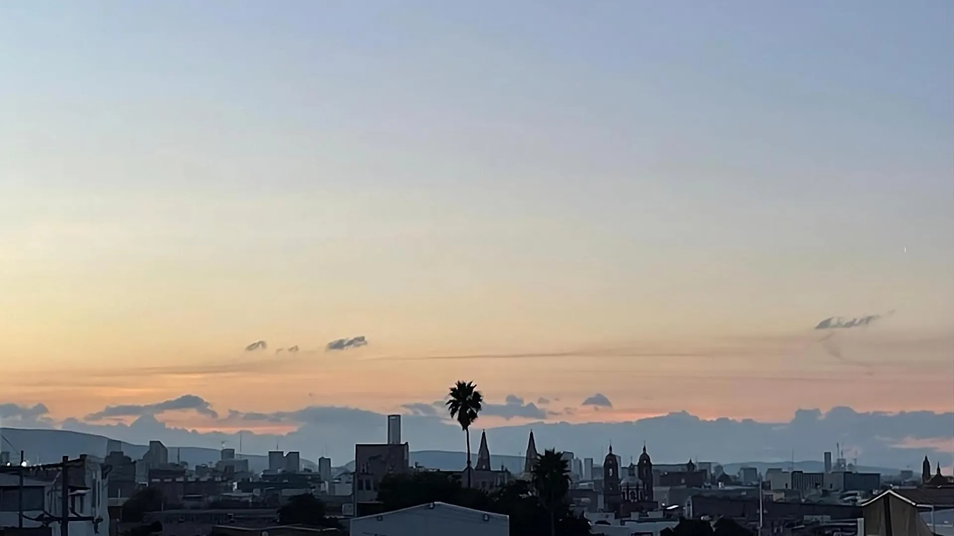Apartamento Depa Familiar Centrico Gdl Con Estacionamiento Guadalajara
