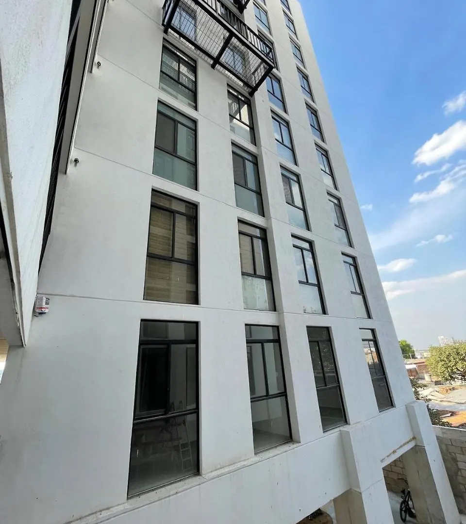 Apartamento Depa Familiar Centrico Gdl Con Estacionamiento Guadalajara México