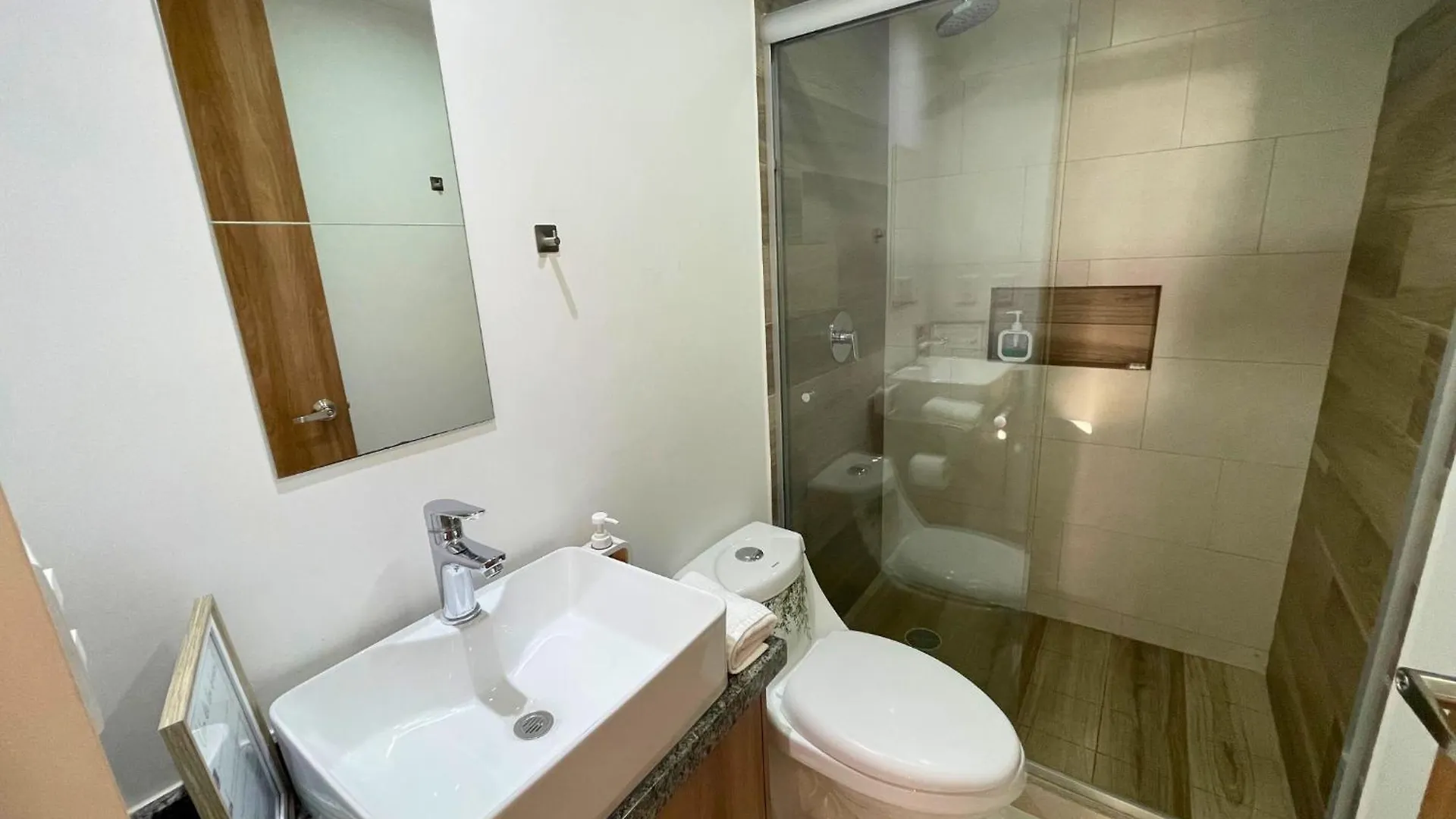 Apartamento Depa Familiar Centrico Gdl Con Estacionamiento Guadalajara México
