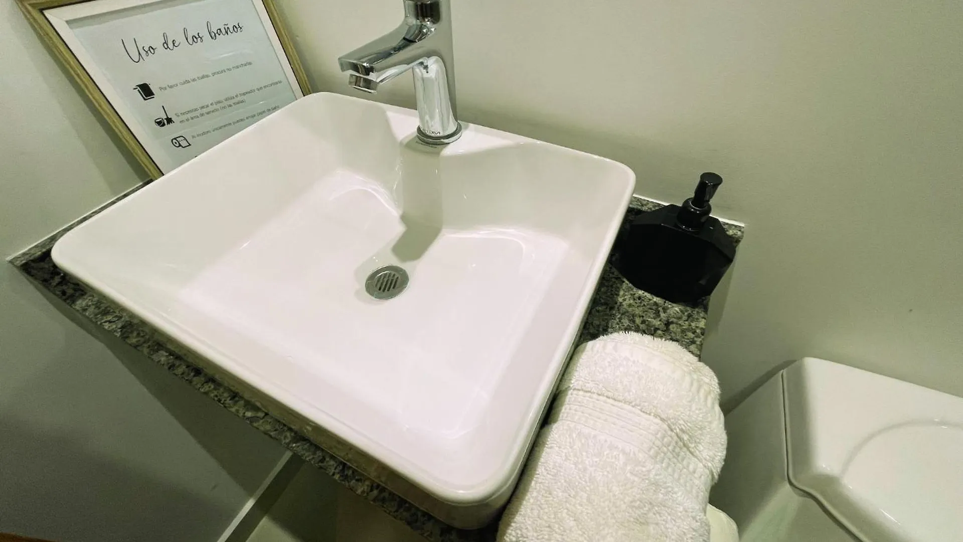 Apartamento Depa Familiar Centrico Gdl Con Estacionamiento Guadalajara